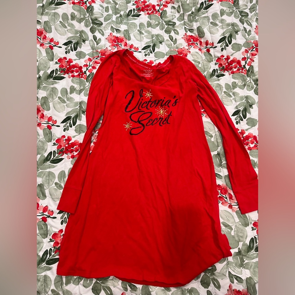 ⚪️Victoria's Secret Red Sleep Dress